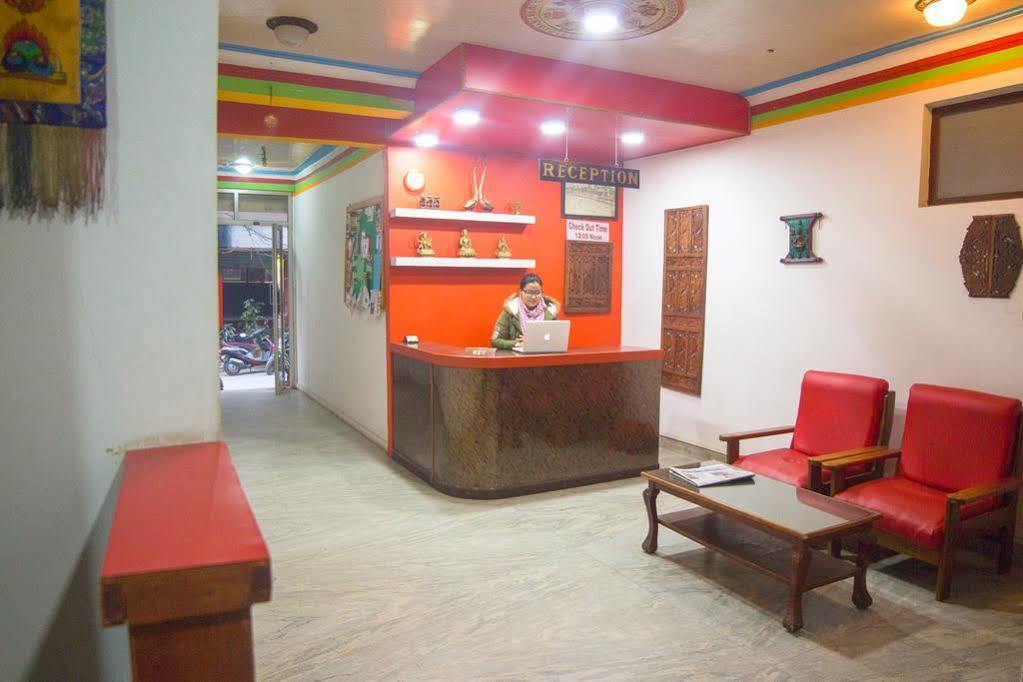 Oyo 166 Kathmandu Tourist Home מראה חיצוני תמונה